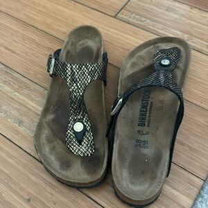 Birkenstock Gizeh snakeskin Women’s size 7/38